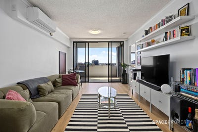 /international/au/703-292-boundary-street-spring-hill-qld-152458628/