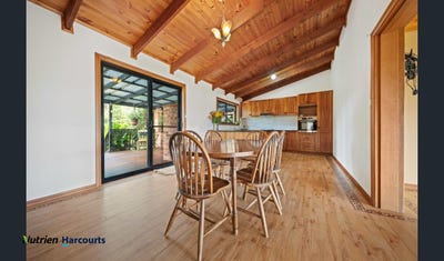 /international/au/984-cooma-road-braidwood-nsw-700358180/