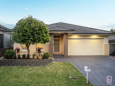 /international/au/82-settlement-drive-wadalba-nsw-151190416/