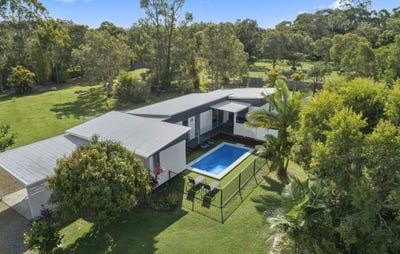 /international/au/11-edington-drive-cooroibah-qld-151324108/