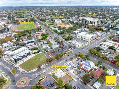/international/au/80-arnold-street-bendigo-vic-151140856/