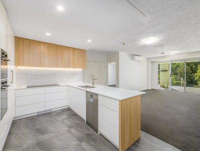 /international/au/514-66-sickle-avenue-hope-island-qld-151293568/