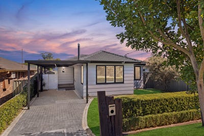 /international/au/15-welcome-street-woy-woy-nsw-152655876/