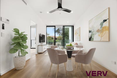 /international/au/9-17-captain-cook-crescent-griffith-act-150705684/