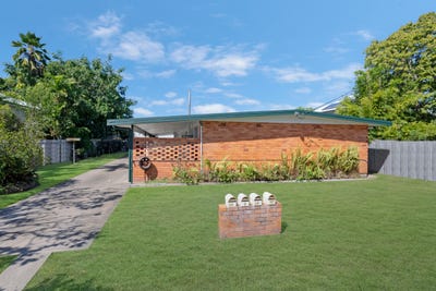 /international/au/110-queens-road-hermit-park-qld-148492256/