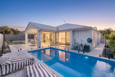 /international/au/13-watercress-street-upper-coomera-qld-151447728/