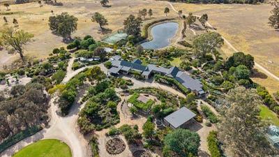 /international/au/866-coliban-park-road-redesdale-vic-700403768/