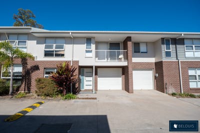 /international/au/13-15-waratah-way-morayfield-qld-148716592/