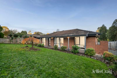 /international/au/18-eastwood-crescent-mooroolbark-vic-151458392/