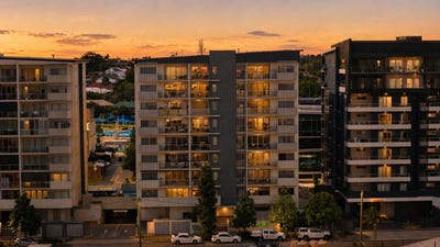 /international/au/305-11-playfield-street-chermside-qld-151011292/