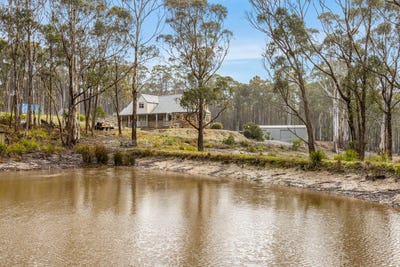 /international/au/47-bourke-court-bullengarook-vic-148402996/