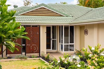 /international/au/17-florence-court-narangba-qld-152618256/