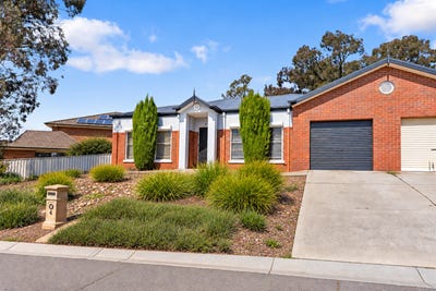 /international/au/4-the-terrace-kennington-vic-152473784/