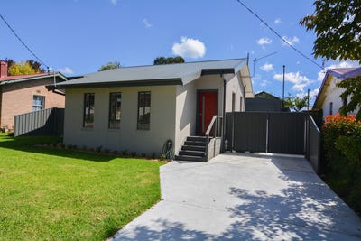 /international/au/13-rabaul-street-lithgow-nsw-151094056/