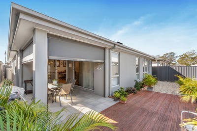 /international/au/157-1-manuka-road-logan-village-qld-151398008/