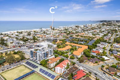 /international/au/11-17-19-markeri-street-mermaid-beach-qld-152550236/