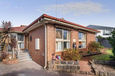 /international/au/10-greenglades-court-wandin-north-vic-148295616/
