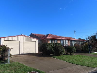 /international/au/2-alice-street-stanthorpe-qld-151550704/
