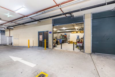 /international/au/27-49-51-mitchell-road-brookvale-nsw-505258304/