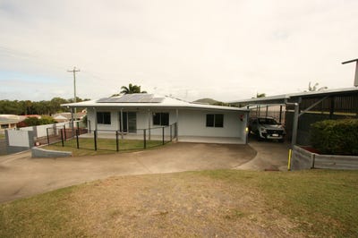 /international/au/45-hackett-court-campwin-beach-qld-151560668/