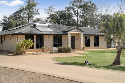 /international/au/375-379-boundary-street-cotswold-hills-qld-152457716/