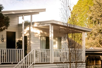 /international/au/8-gates-avenue-katoomba-nsw-151255600/