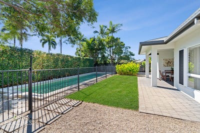/international/au/2-tanjong-close-kewarra-beach-qld-151442012/