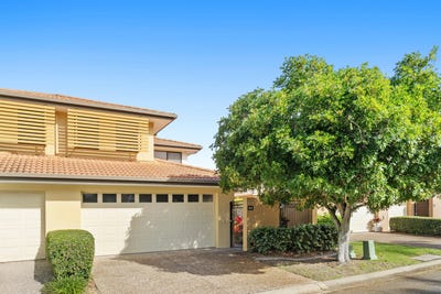 /international/au/62-136-palm-meadows-drive-carrara-qld-151673904/