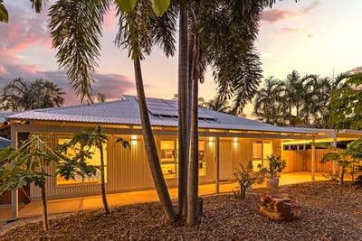 /international/au/18-gibson-retreat-cable-beach-wa-151456864/