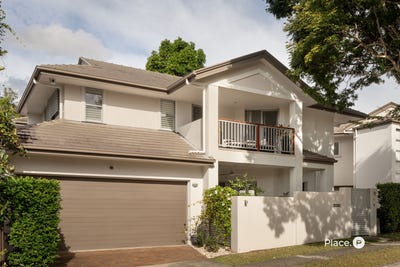 /international/au/4-37-vine-street-clayfield-qld-148622476/?lang=en