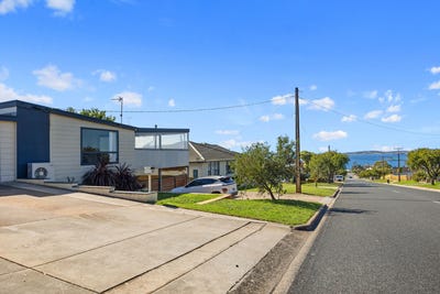 /international/au/40-ocean-avenue-port-lincoln-sa-151045372/