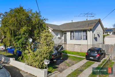 /international/au/30-canberra-street-moe-vic-148420900/