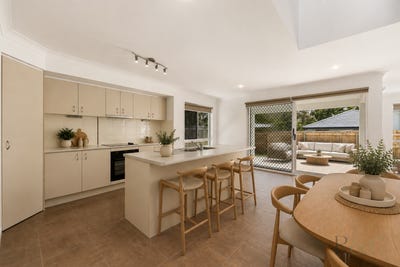 /international/au/2-2-quinine-crescent-mountain-creek-qld-152117896/