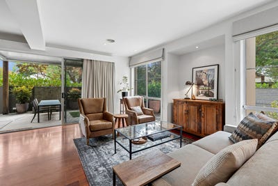 /international/au/22-robinson-street-o-connor-act-151127984/