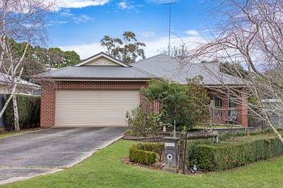 /international/au/19-windsor-drive-hamilton-vic-148603132/