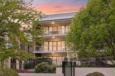 /international/au/34-20-beissel-street-belconnen-act-152636648/