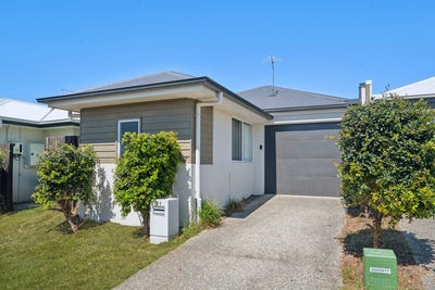 /international/au/21-amber-circuit-ripley-qld-152511752/