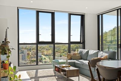 /international/au/e-2102-108-donnison-street-gosford-nsw-151444204/