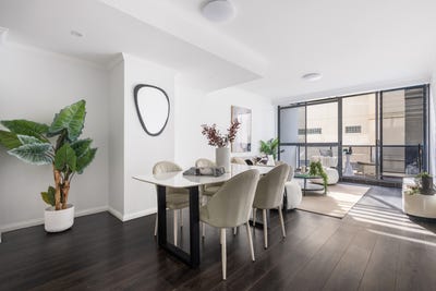 /international/au/139-10-lachlan-street-waterloo-nsw-151671064/