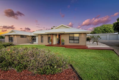 /international/au/20-francis-place-innes-park-qld-148404220/
