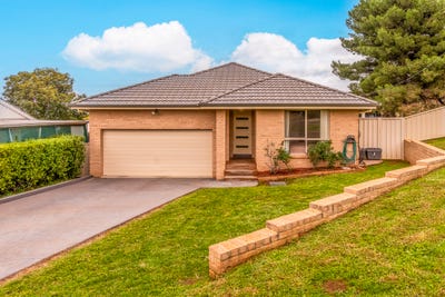 /international/au/7-parry-drive-temora-nsw-151498932/