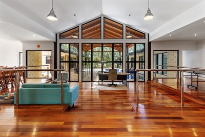 /international/au/450-prout-road-burbank-qld-148125812/