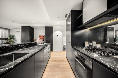 /international/au/5-278-kings-way-south-melbourne-vic-148010736/