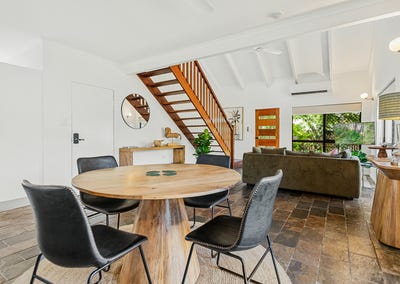 /international/au/1-34-turner-street-whitfield-qld-151270104/