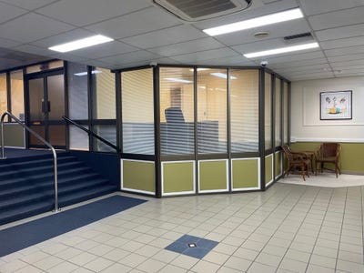 /international/au/suites-14-15-12-20-toogood-road-woree-qld-505145996/