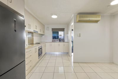 /international/au/2-361-alfred-street-mackay-qld-151622536/