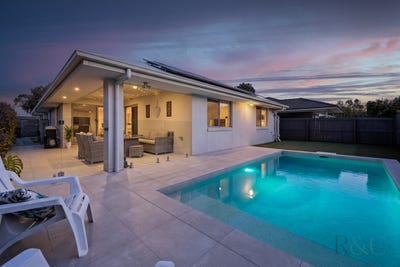/international/au/39-sweetlip-circuit-mountain-creek-qld-152142552/