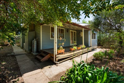 /international/au/161-high-street-maldon-vic-152473744/