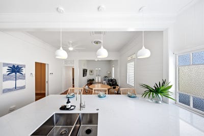 /international/au/35-sixth-street-south-townsville-qld-151303704/