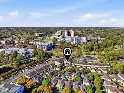 /international/au/11-40-parkside-crescent-campbelltown-nsw-151472512/